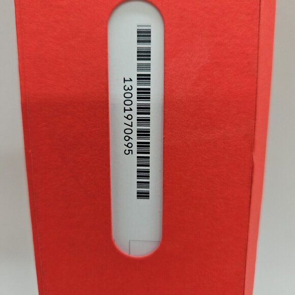 Swatch Watch 2010 "White Rebel" SUOW701 Day/Date Swiss Quartz - Picture 5 of 5